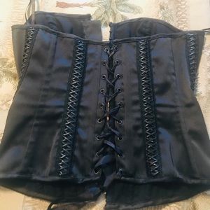 Waist clincher Corset